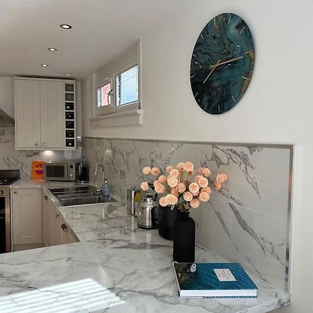 Stylish, Smart & Fun 4 Bed Home Londres Extérieur photo