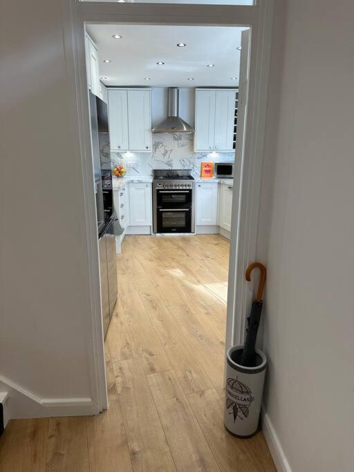 Stylish, Smart & Fun 4 Bed Home Londres Extérieur photo