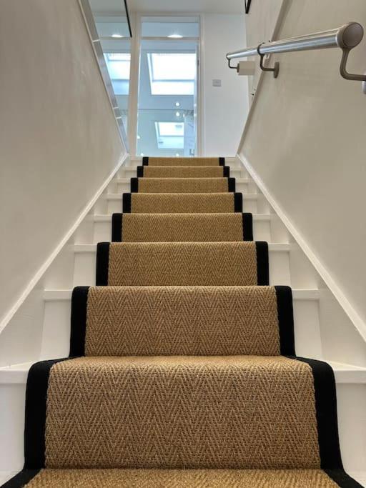 Stylish, Smart & Fun 4 Bed Home Londres Extérieur photo