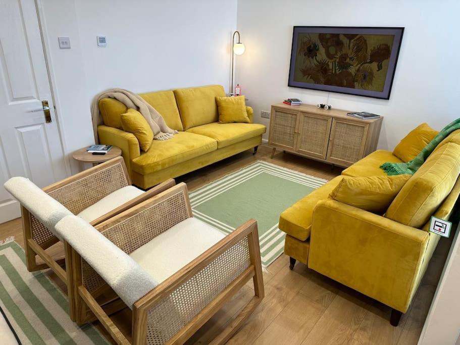 Stylish, Smart & Fun 4 Bed Home Londres Extérieur photo