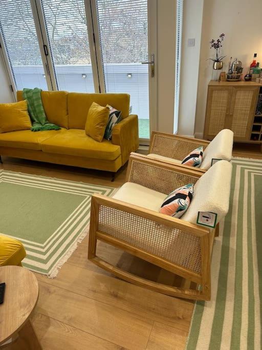 Stylish, Smart & Fun 4 Bed Home Londres Extérieur photo