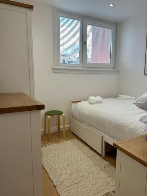 Stylish, Smart & Fun 4 Bed Home Londres Extérieur photo