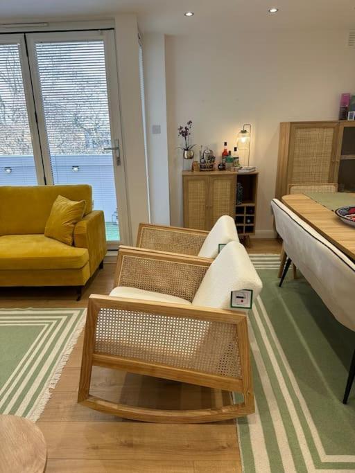 Stylish, Smart & Fun 4 Bed Home Londres Extérieur photo
